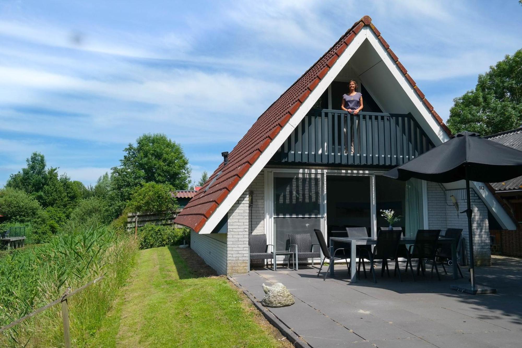 Sonnenhaus 6 Pers House With Sunny Terrace At A Typical Dutch Canal & By Lauwersmeer Lake. Anjum エクステリア 写真