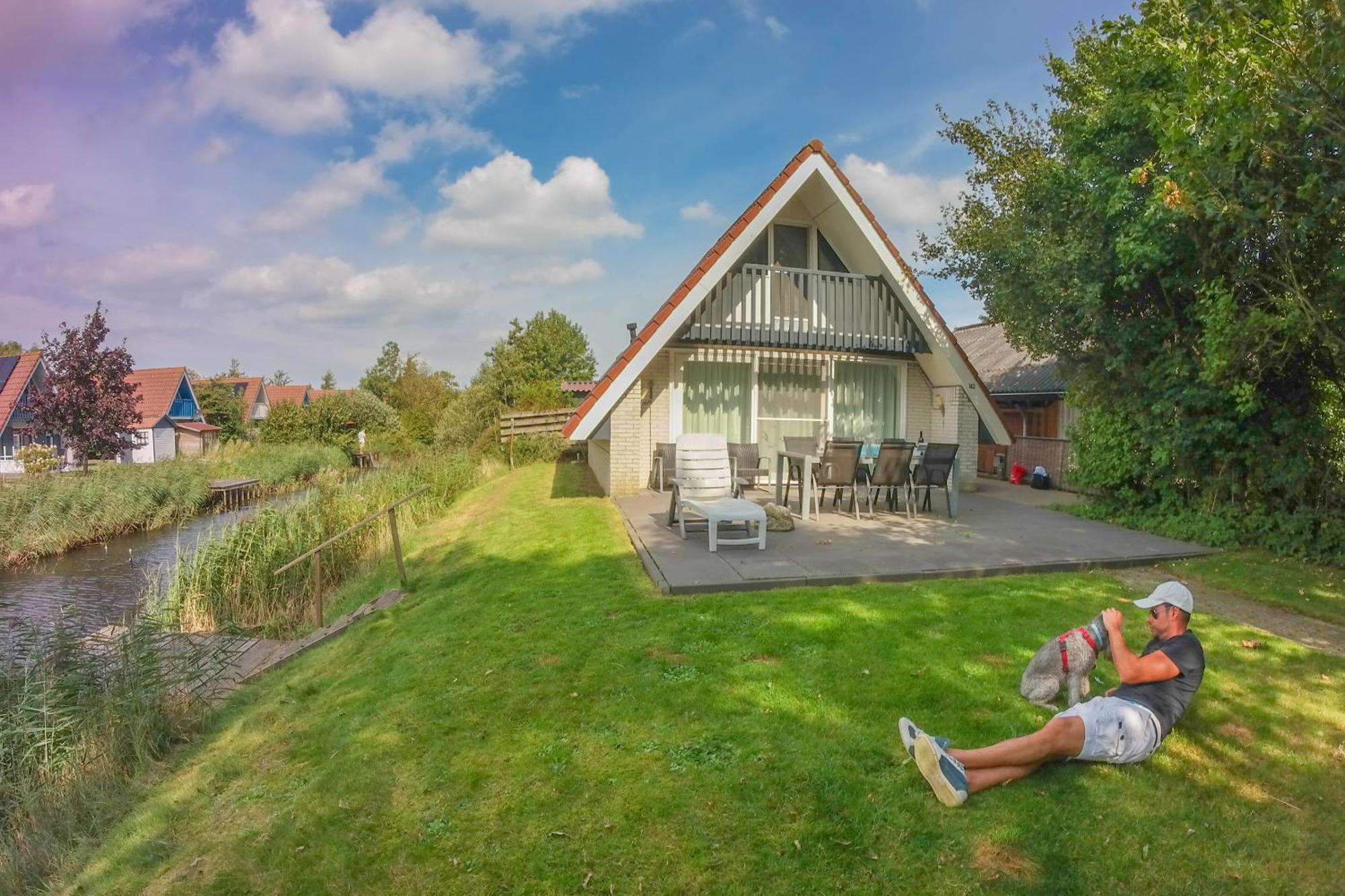 Sonnenhaus 6 Pers House With Sunny Terrace At A Typical Dutch Canal & By Lauwersmeer Lake. Anjum エクステリア 写真